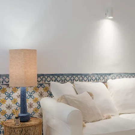 Charming 1br - Rustic Style * ליסבון